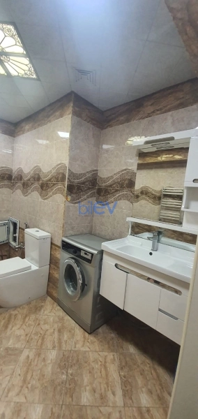 Aylıq Kirayə  otaqlı Yeni Tikili bina evi  70m², Bakı