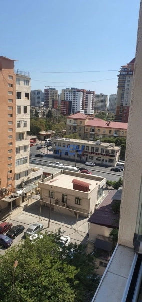 Aylıq Kirayə  otaqlı Yeni Tikili bina evi  70m², Bakı
