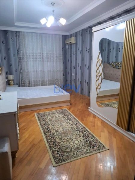 Aylıq Kirayə 3 otaqlı Yeni Tikili bina evi  110m², Bakı