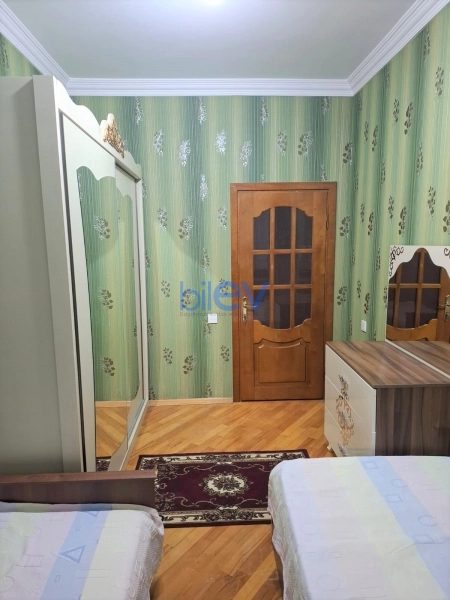 Aylıq Kirayə 3 otaqlı Yeni Tikili bina evi  110m², Bakı