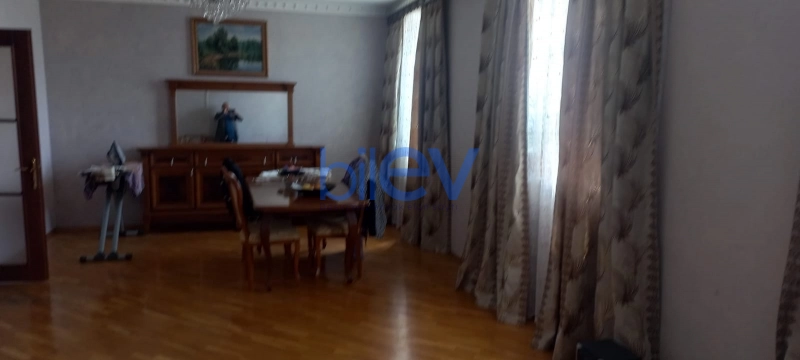 Aylıq Kirayə 4 otaqlı Həyət evi  160m², Bakı