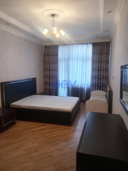 Aylıq Kirayə 2 otaqlı Yeni Tikili bina evi  100m², Bakı