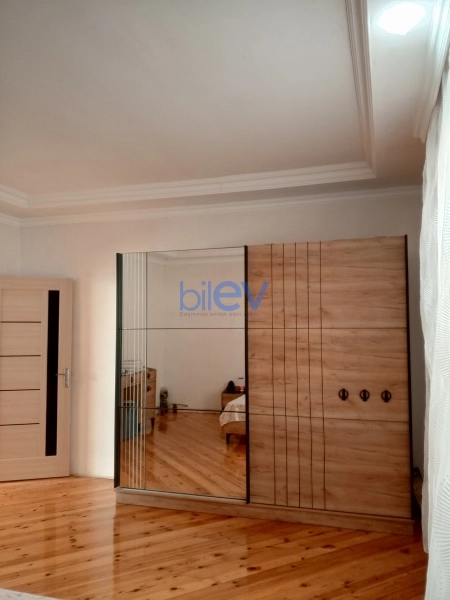 Satış 13 otaqlı Həyət evi  320m², Bakı