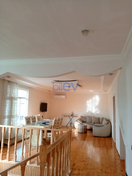 Satış 13 otaqlı Həyət evi  320m², Bakı