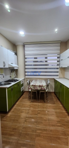 Aylıq Kirayə 3 otaqlı Köhnə Tikili bina evi  75m², Bakı