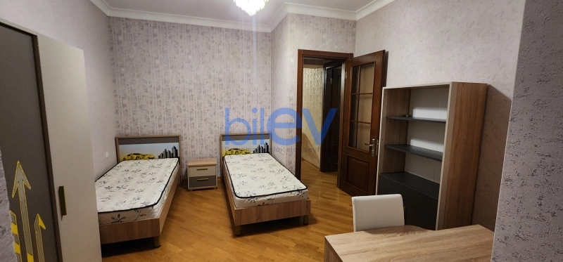 Aylıq Kirayə 3 otaqlı Köhnə Tikili bina evi  75m², Bakı