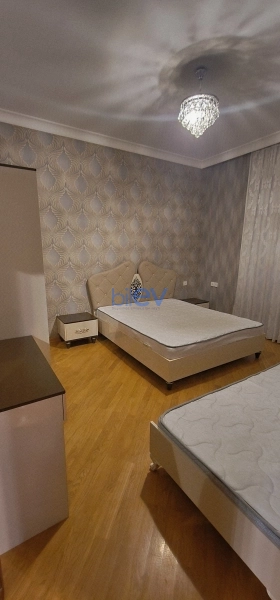 Aylıq Kirayə 3 otaqlı Köhnə Tikili bina evi  75m², Bakı