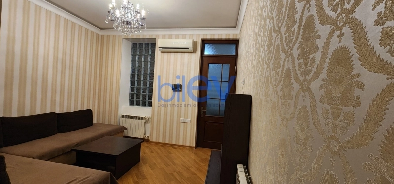 Aylıq Kirayə 3 otaqlı Köhnə Tikili bina evi  75m², Bakı