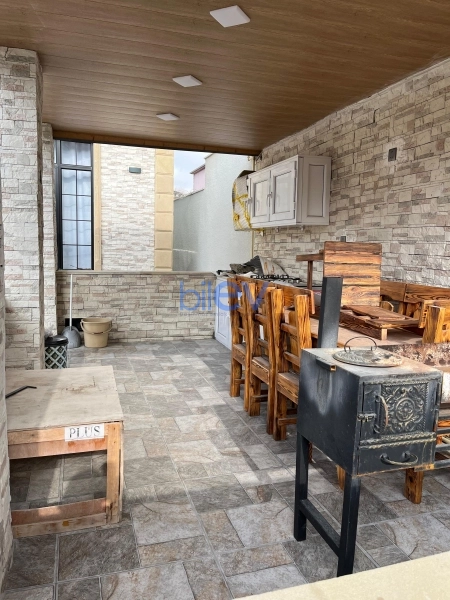 Satış 6 otaqlı Villa  240m², Bakı