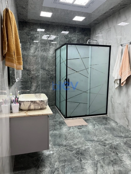 Satış 6 otaqlı Villa  240m², Bakı