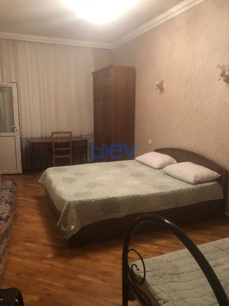 Aylıq Kirayə 3 otaqlı Yeni Tikili bina evi  92m², Bakı