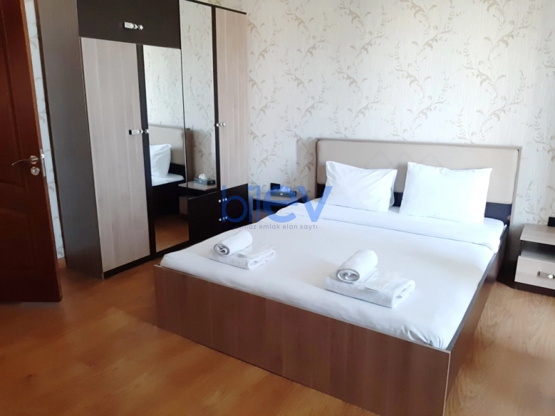 Satış 10 otaqlı Villa  1000m², Bakı