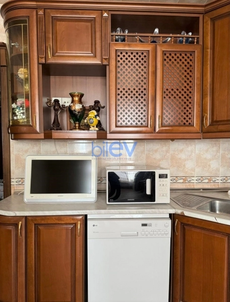 Aylıq Kirayə 3 otaqlı Yeni Tikili bina evi  164m², Bakı