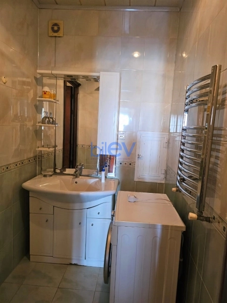 Aylıq Kirayə 3 otaqlı Yeni Tikili bina evi  164m², Bakı