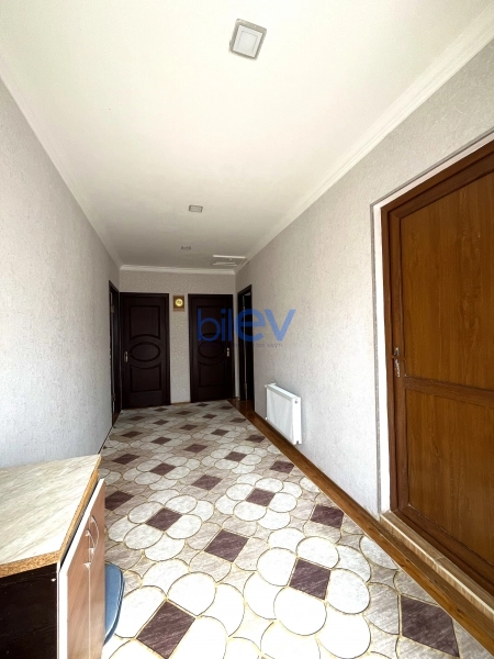 Satış 3 otaqlı Köhnə Tikili bina evi  100m², Bakı