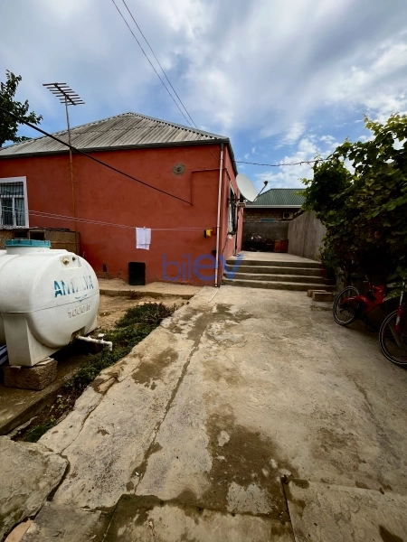 Satış 3 otaqlı Köhnə Tikili bina evi  100m², Bakı