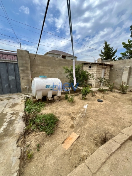 Satış 3 otaqlı Köhnə Tikili bina evi  100m², Bakı
