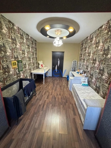 Satış 4 otaqlı Köhnə Tikili bina evi  120m², Bakı