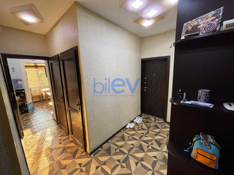 Satış 4 otaqlı Köhnə Tikili bina evi  120m², Bakı