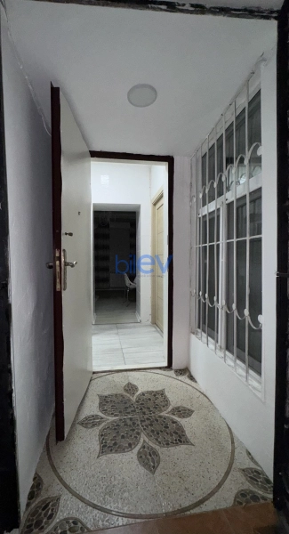 Aylıq Kirayə 2 otaqlı Köhnə Tikili bina evi  50m², Bakı