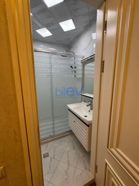 Aylıq Kirayə 2 otaqlı Yeni Tikili bina evi  90m², Bakı