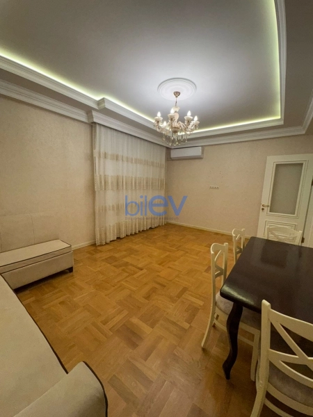 Aylıq Kirayə 2 otaqlı Yeni Tikili bina evi  90m², Bakı