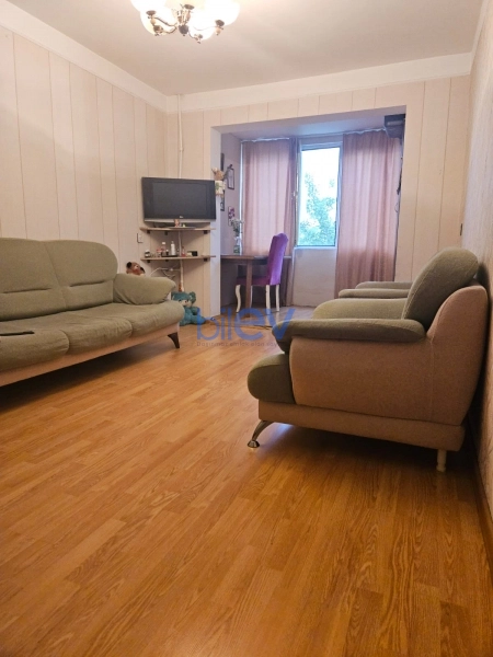 Aylıq Kirayə 1 otaqlı Köhnə Tikili bina evi  40m², Bakı