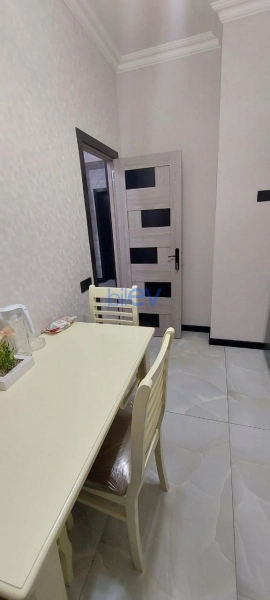 Aylıq Kirayə 2 otaqlı Yeni Tikili bina evi  74m², Bakı