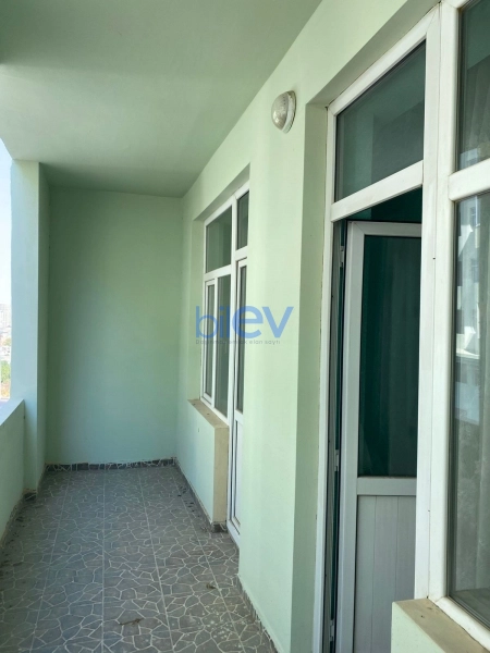 Aylıq Kirayə 4 otaqlı Yeni Tikili bina evi  150m², Bakı