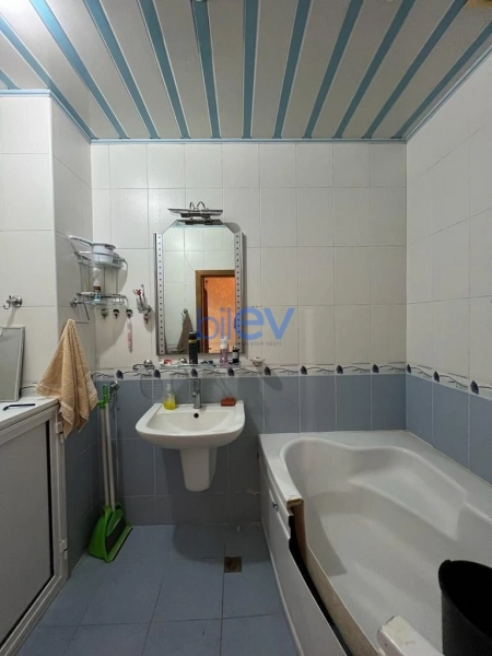 Aylıq Kirayə 3 otaqlı Yeni Tikili bina evi  101m², Bakı
