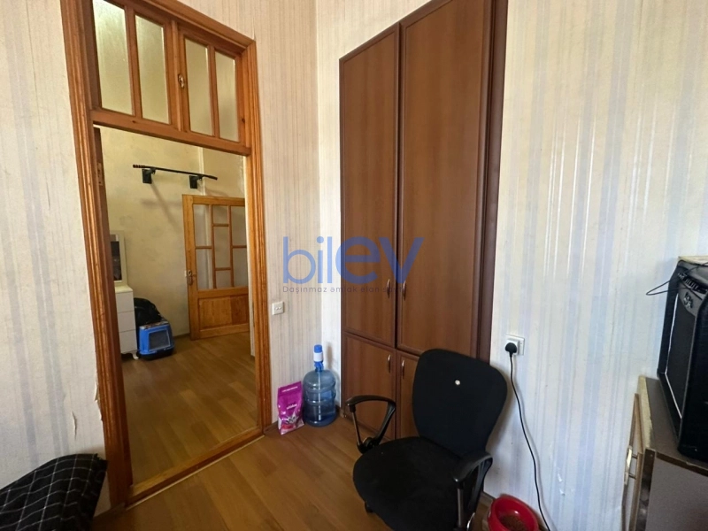 Satış 3 otaqlı Köhnə Tikili bina evi  44m², Bakı