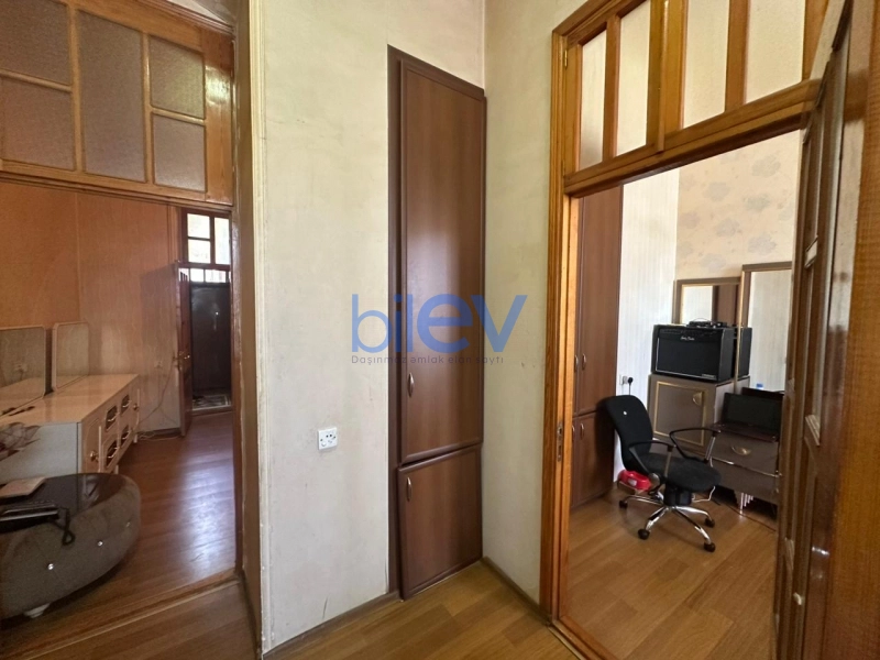 Satış 3 otaqlı Köhnə Tikili bina evi  44m², Bakı