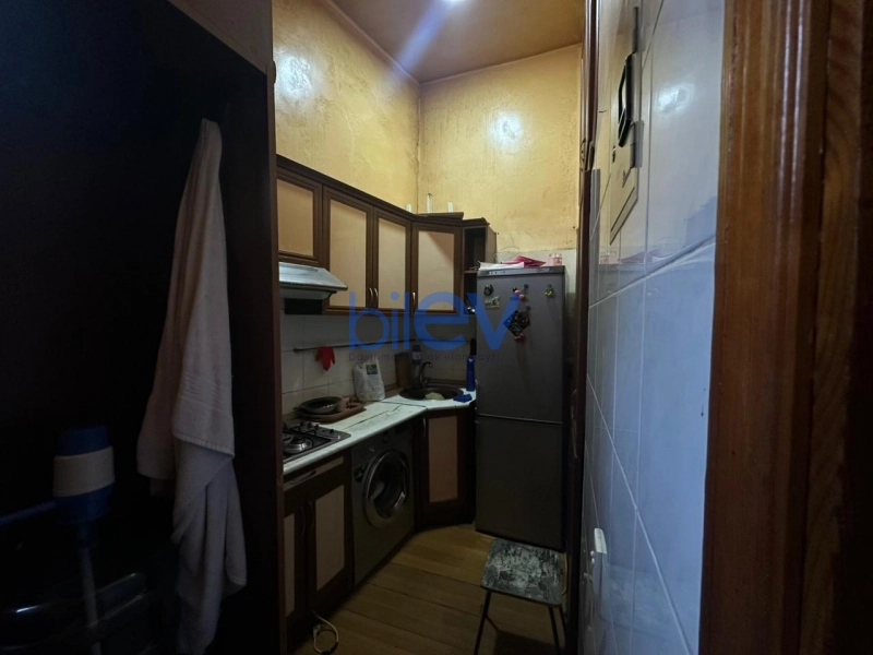 Satış 3 otaqlı Köhnə Tikili bina evi  44m², Bakı