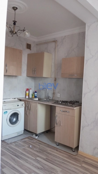 Aylıq Kirayə 1 otaqlı Köhnə Tikili bina evi  40m², Bakı