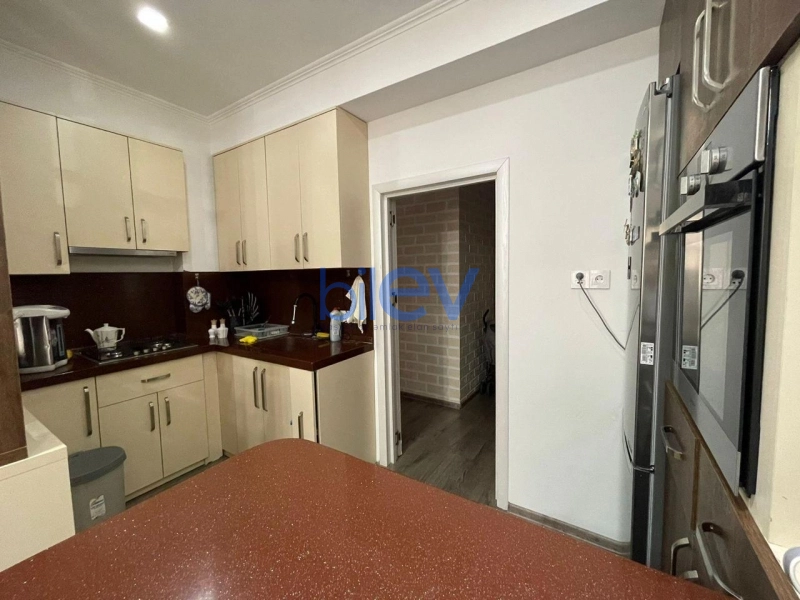 Aylıq Kirayə 3 otaqlı Yeni Tikili bina evi  88m², Bakı