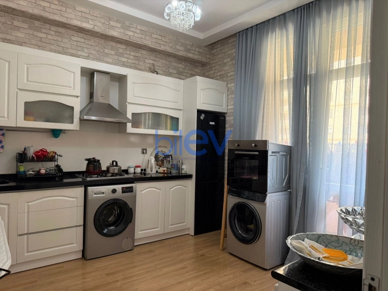 Aylıq Kirayə 1 otaqlı Yeni Tikili bina evi  60m², Bakı