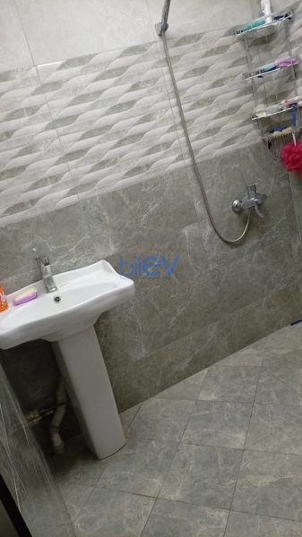 Aylıq Kirayə 3 otaqlı Otaq yoldaşı  70m², Bakı