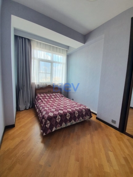 Aylıq Kirayə 2 otaqlı Yeni Tikili bina evi  65.00m², Bakı