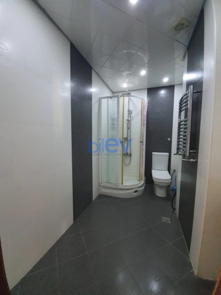 Aylıq Kirayə 2 otaqlı Yeni Tikili bina evi  65.00m², Bakı