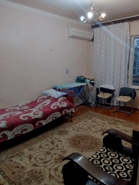 Satış 4 otaqlı Köhnə Tikili bina evi  100m², Xırdalan