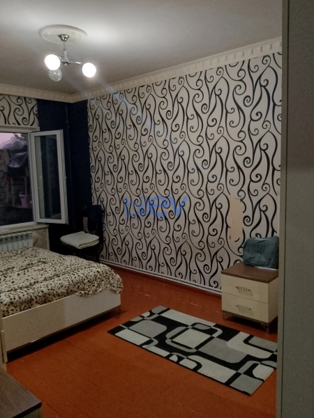 Satış 4 otaqlı Köhnə Tikili bina evi  100m², Xırdalan