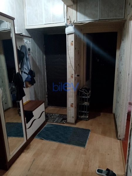 Satış 4 otaqlı Köhnə Tikili bina evi  100m², Xırdalan