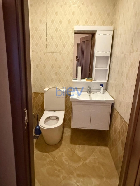 Aylıq Kirayə 2 otaqlı Yeni Tikili bina evi  78m², Bakı