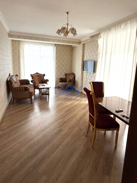 Aylıq Kirayə 2 otaqlı Yeni Tikili bina evi  78m², Bakı