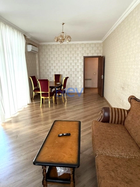 Aylıq Kirayə 2 otaqlı Yeni Tikili bina evi  78m², Bakı