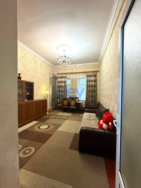 Aylıq Kirayə 2 otaqlı Köhnə Tikili bina evi  80m², Bakı