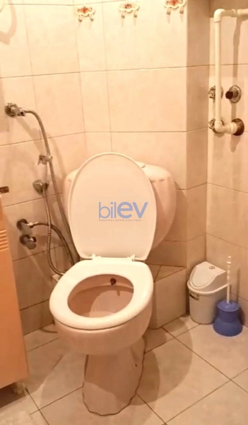 Aylıq Kirayə 2 otaqlı Köhnə Tikili bina evi  86m², Bakı