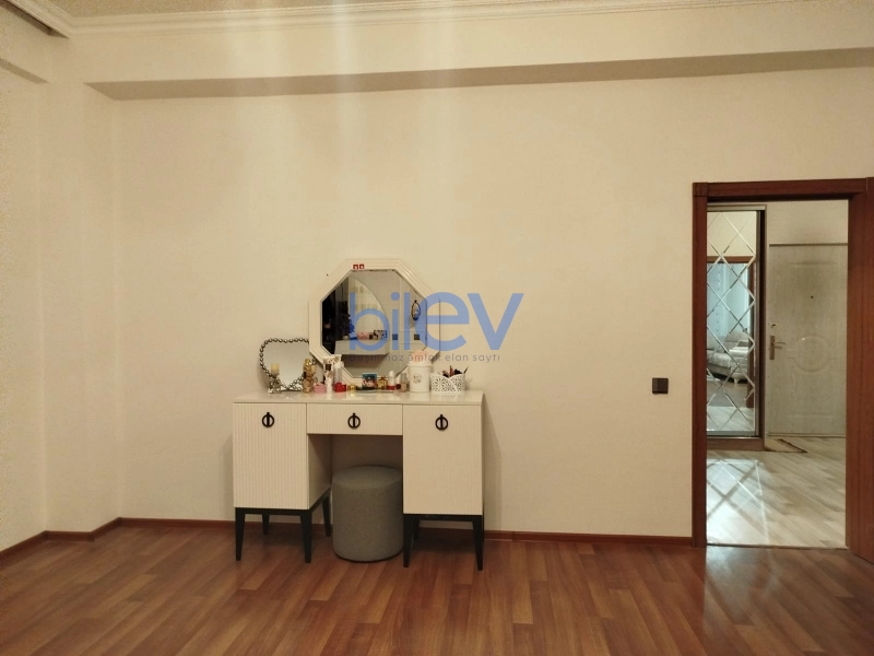 Aylıq Kirayə 2 otaqlı Yeni Tikili bina evi  90m², Bakı