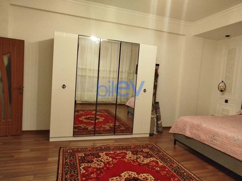 Aylıq Kirayə 2 otaqlı Yeni Tikili bina evi  90m², Bakı