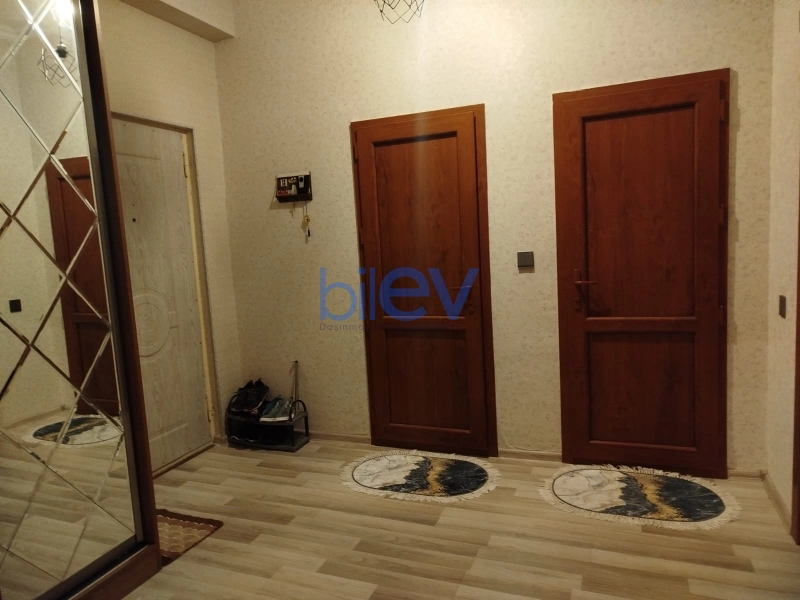 Aylıq Kirayə 2 otaqlı Yeni Tikili bina evi  90m², Bakı
